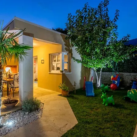 Villa Fox Exclusive