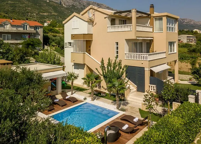 Villa Fox Exclusive *