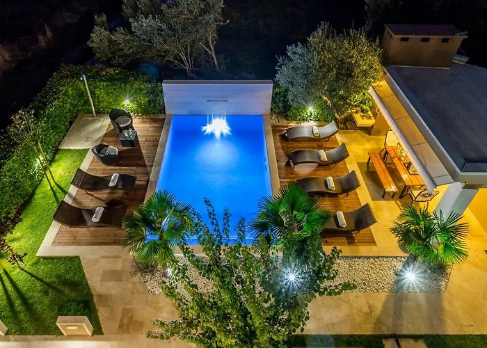 Fox Exclusive Villa
